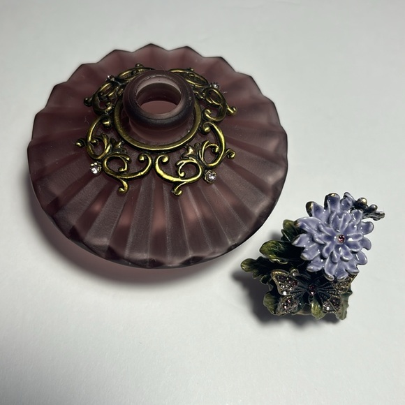 Carved and Enamel Amethyst Purple Glass Perfume Bottle - Picture 4 of 4